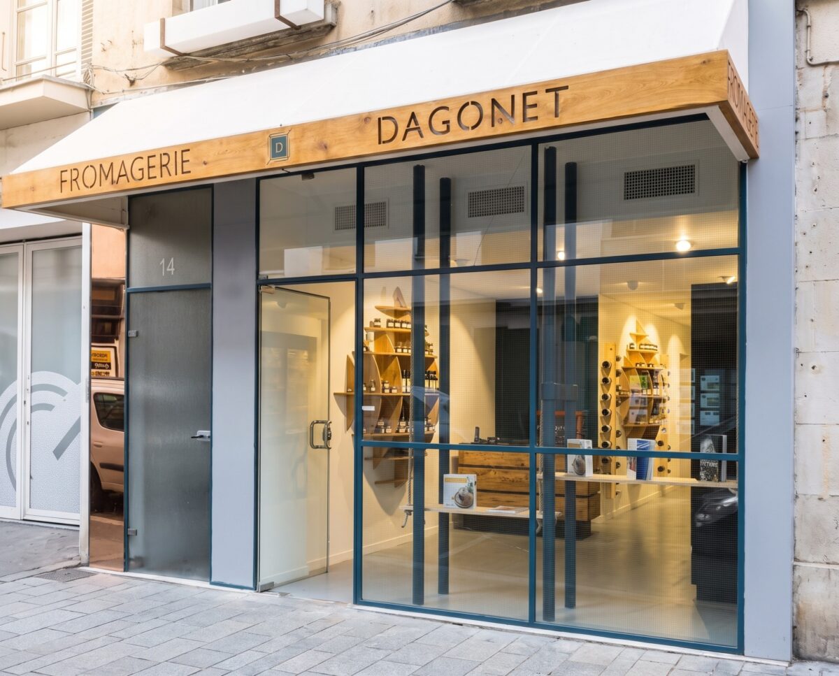 La devanture de la Fromagerie Dagonet — Écully